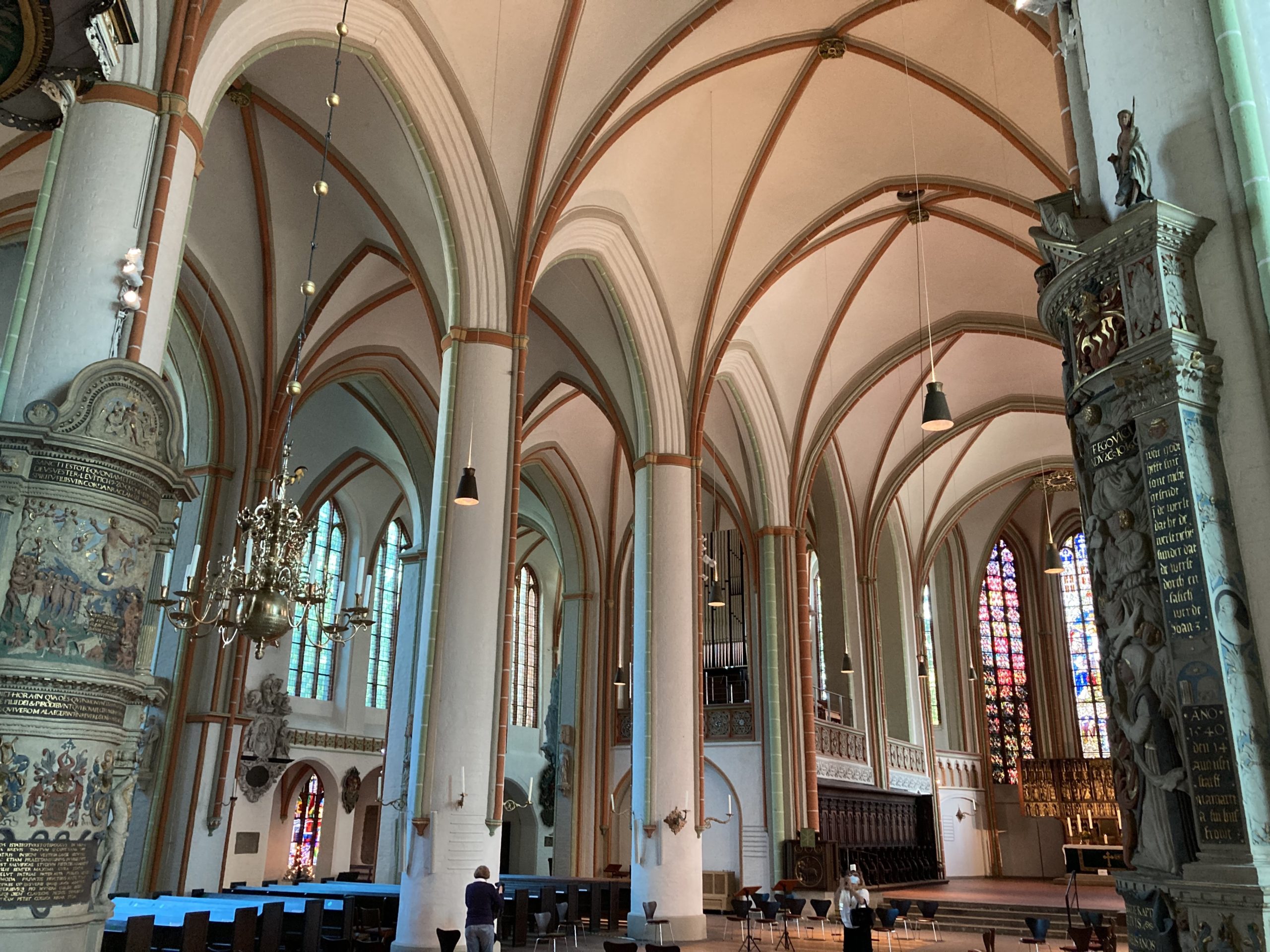 St Johannis nave